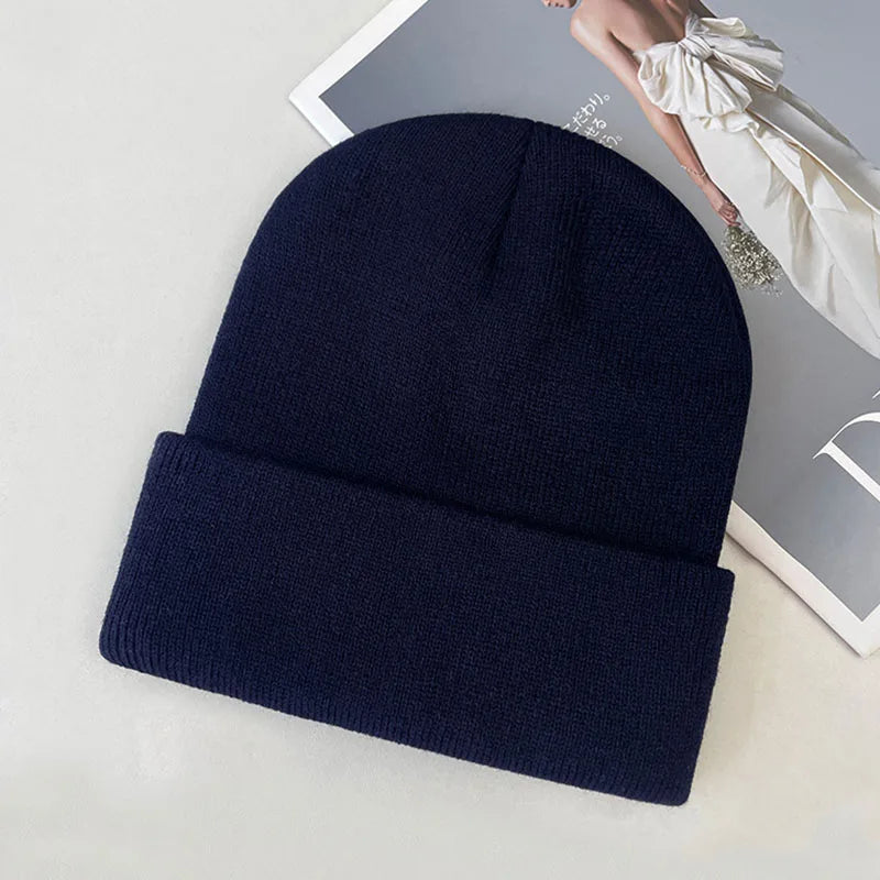 Gorro Beanie Unissex Liso – Tricô Quente, Confortável e Elástico