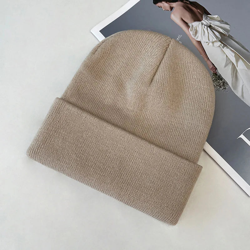 Gorro Beanie Unissex Liso – Tricô Quente, Confortável e Elástico