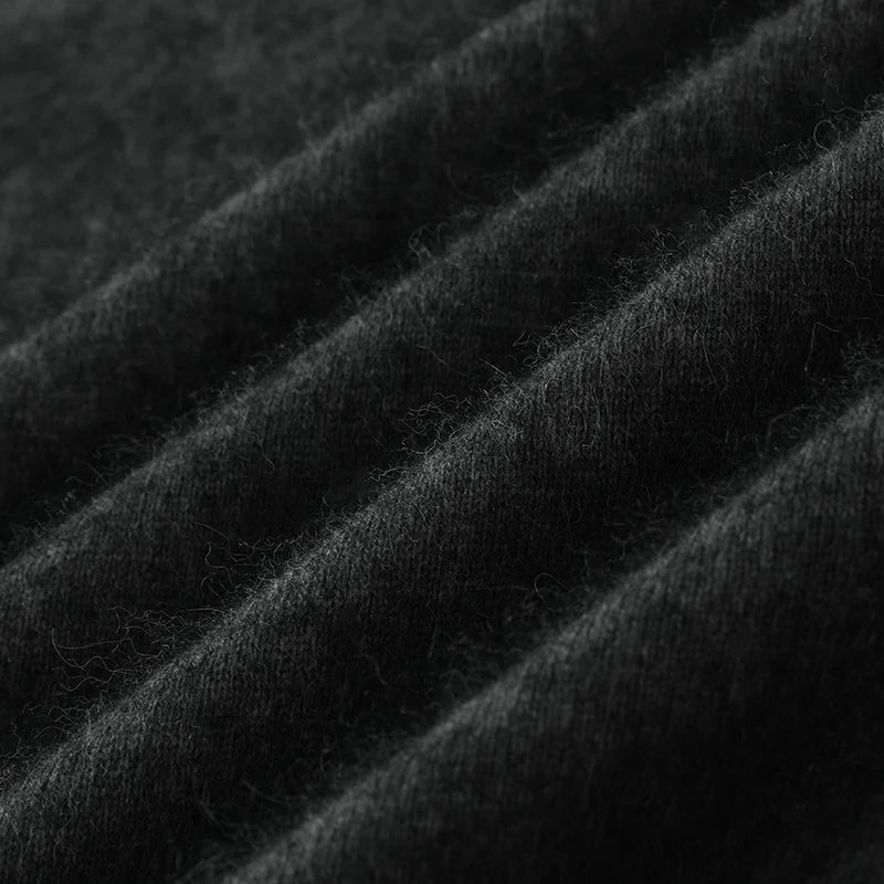 Suéter Masculino 100% Cashmere de Mink com Decote V – Luxo, Conforto e Aquecimento Superior