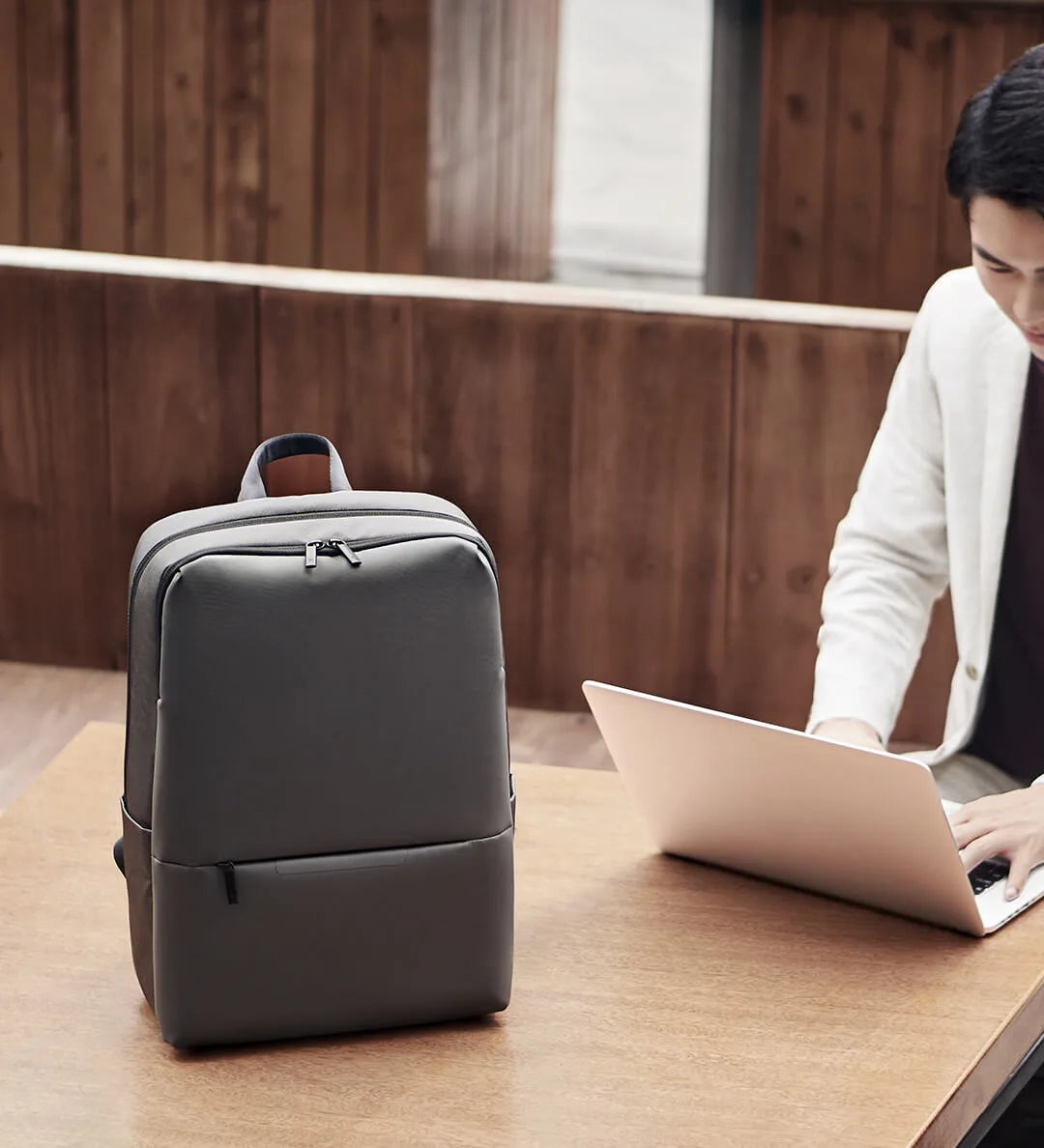Mochila Xiaomi Classic Business Backpack 2 – Elegância Business, Grande Capacidade e Estilo Fashion 🎒💼