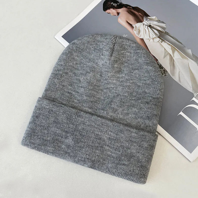 Gorro Beanie Unissex Liso – Tricô Quente, Confortável e Elástico