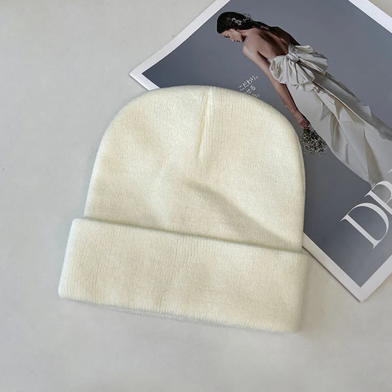 Gorro Beanie Unissex Liso – Tricô Quente, Confortável e Elástico