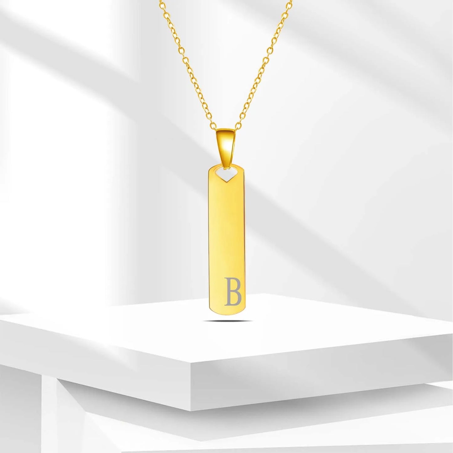 Colar Barra com Inicial (A–Z) em Aço Inoxidável – Estilo, Personalidade e Elegância